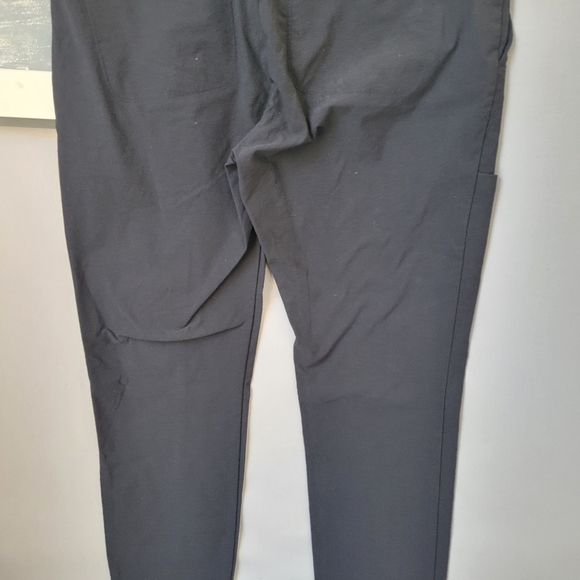 Athleta Wander Stash Skinny Nylon Pant Black 8 - Picture 9 of 13